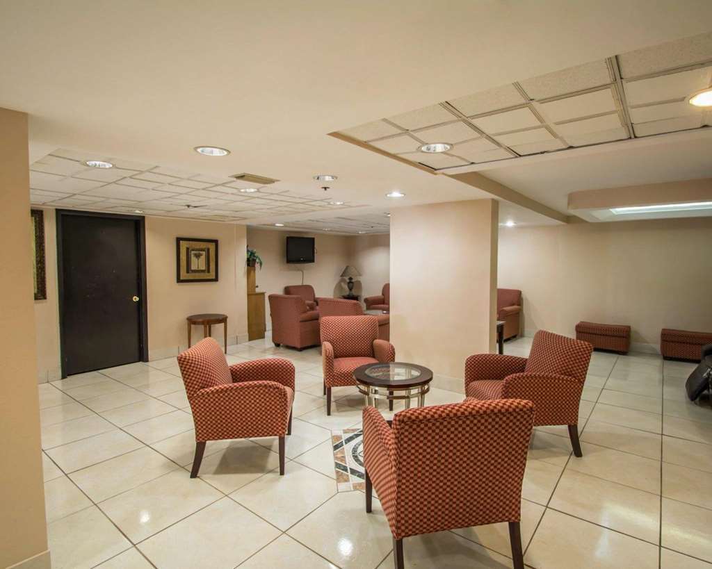 Quality Inn & Suites Orlando Airport Interior photo